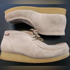 Clark's Men's Stinson Hi Chukka Boot Size 10.5